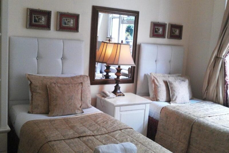 Piccolino Hyde Park Hotel Piccolino Hyde Park Hotel